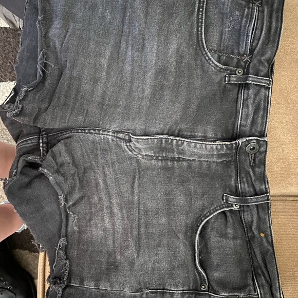 &Denim by H&M charcoal high-waisted Shortie Shorts - Picture 1 of 4